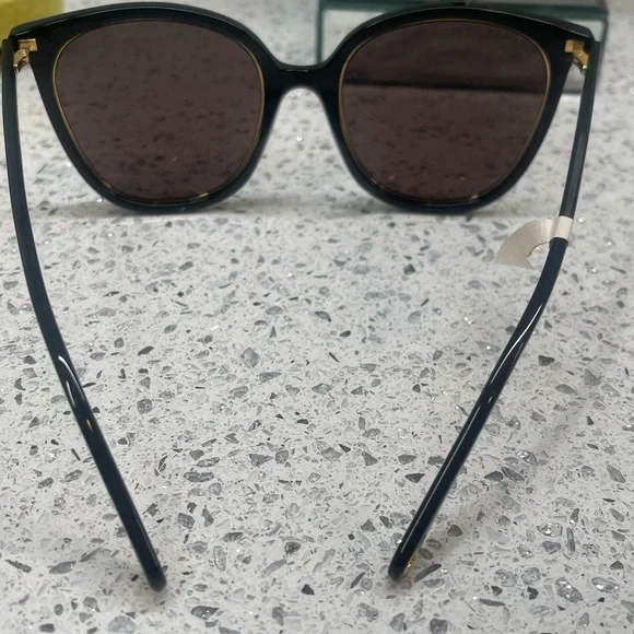 NWT Gucci black/Gold lining GG1076S
